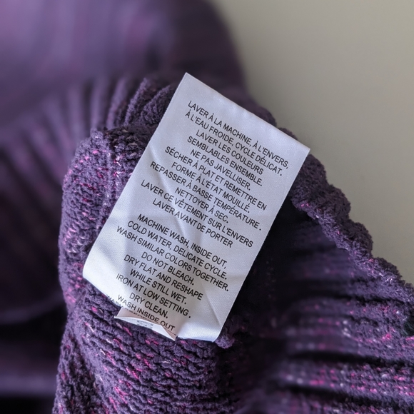 DC Jeans purple v neck sweater Size 1X Penningtons - Picture 9 of 9